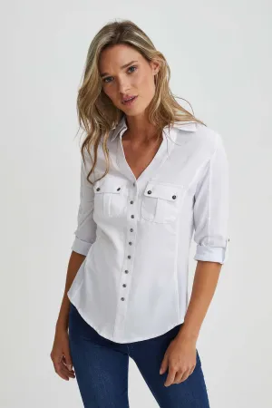 Fitted blouse with pockets