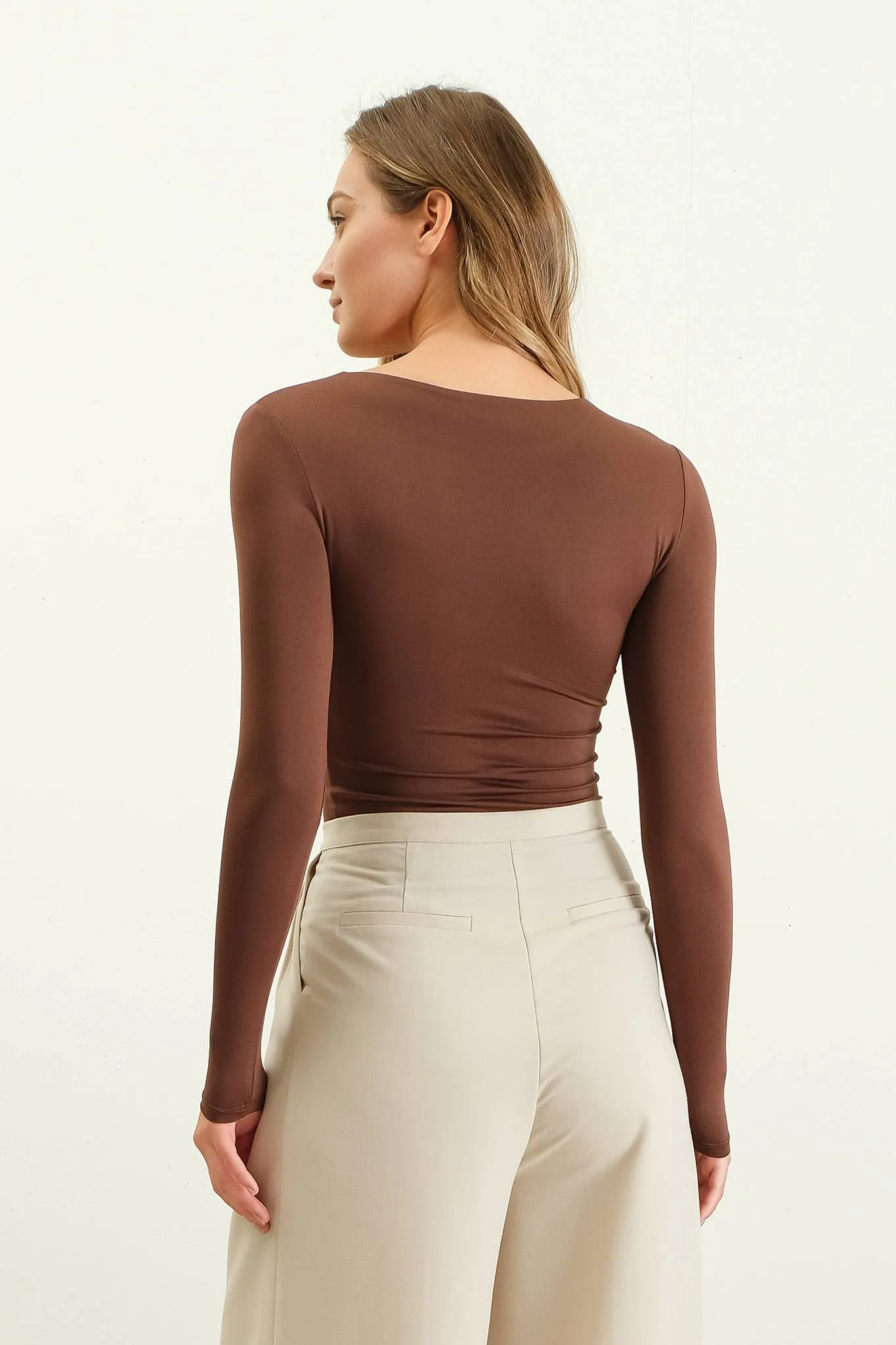 LONG SLEEVE FITTED KNIT   TAUPE